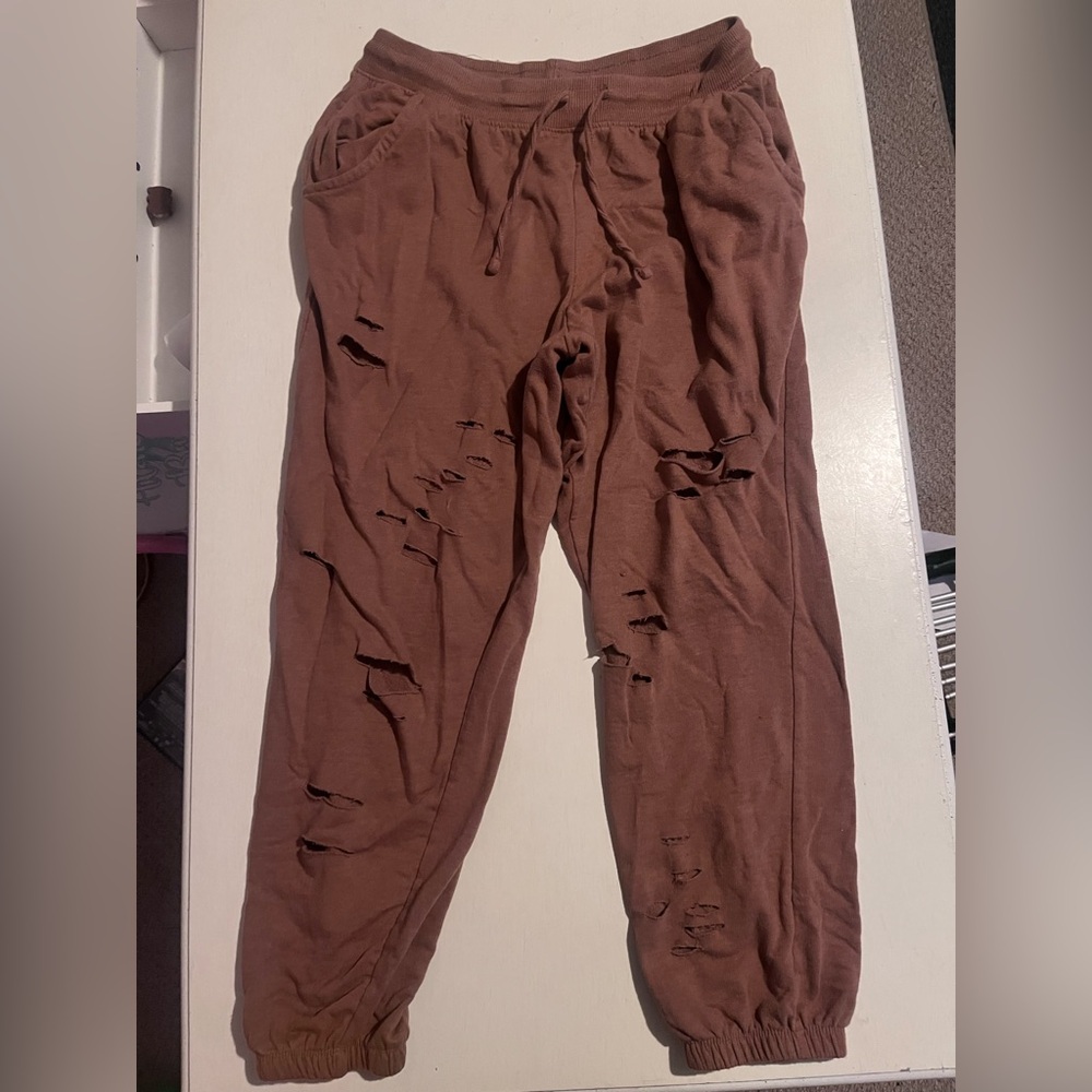 Women's sweats in Brown with slits